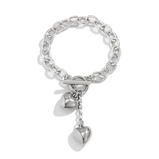 Bold Chains. Seductive Energy.