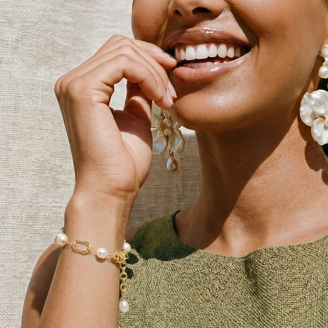 How to Style a Pearl Bracelet: Everyday to Evening