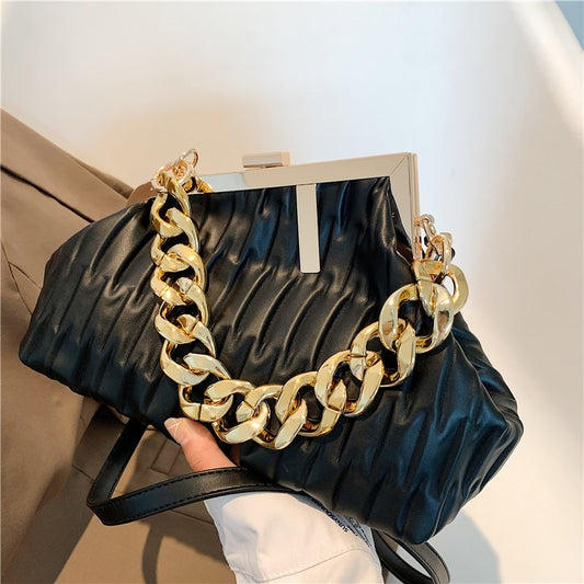 🔥 The Bag Everyone Will Ask About.