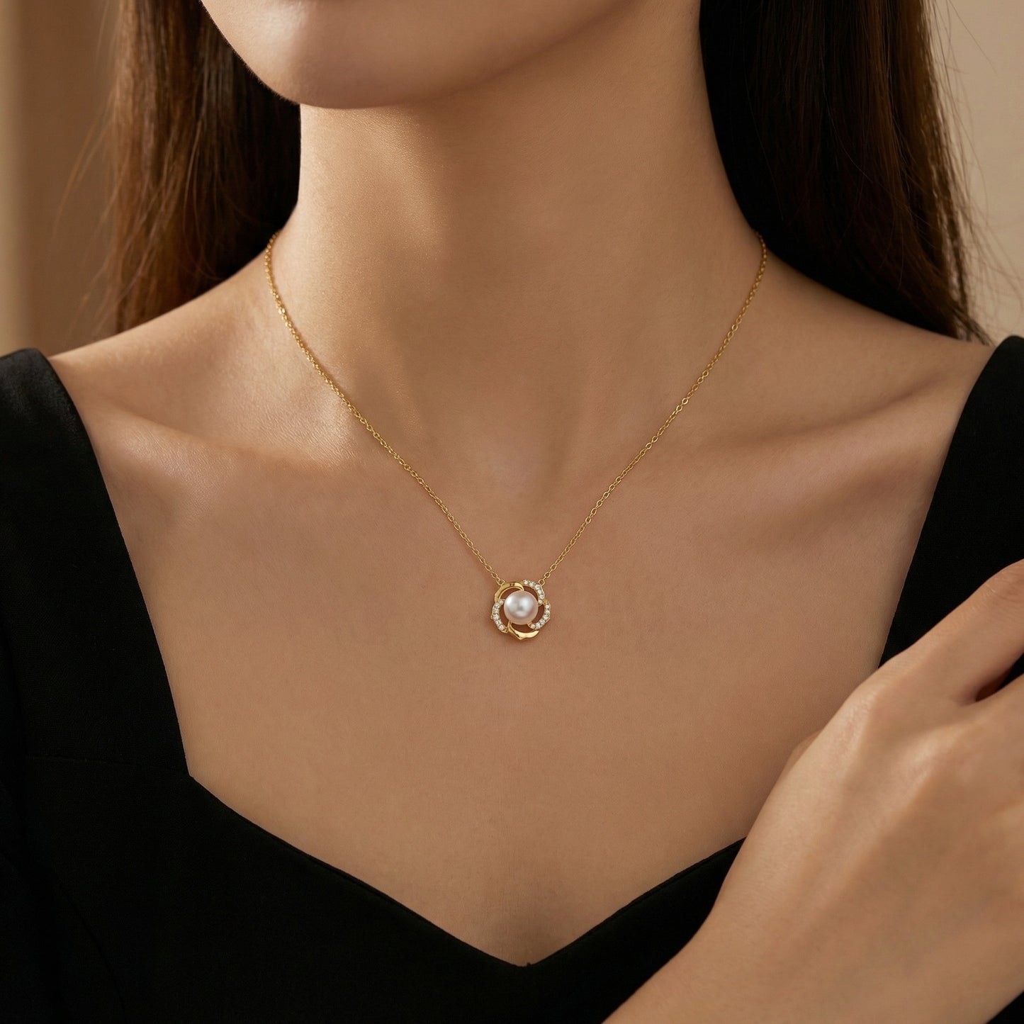 A timeless floral necklace designed for graceful women.