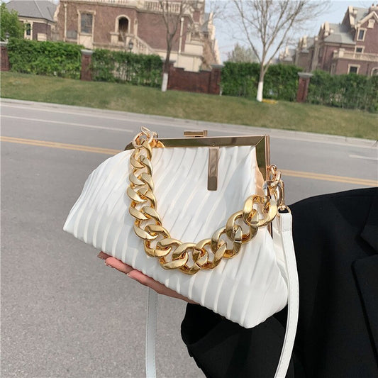 🔥 The Bag Everyone Will Ask About.