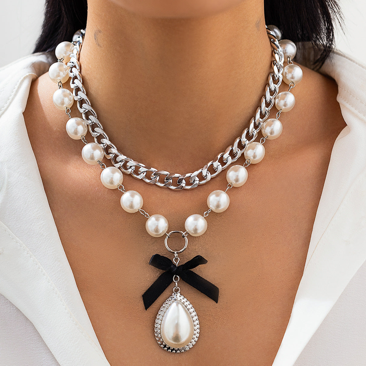 Soft Pearls. Dangerous Elegance.
