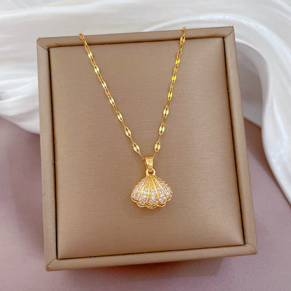 Coastal Charm Pearl Necklace