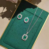 Shine with the Beauty of Emerald Glamour 💎