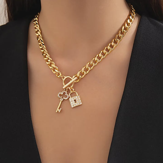 Bold Chains. Seductive Energy.